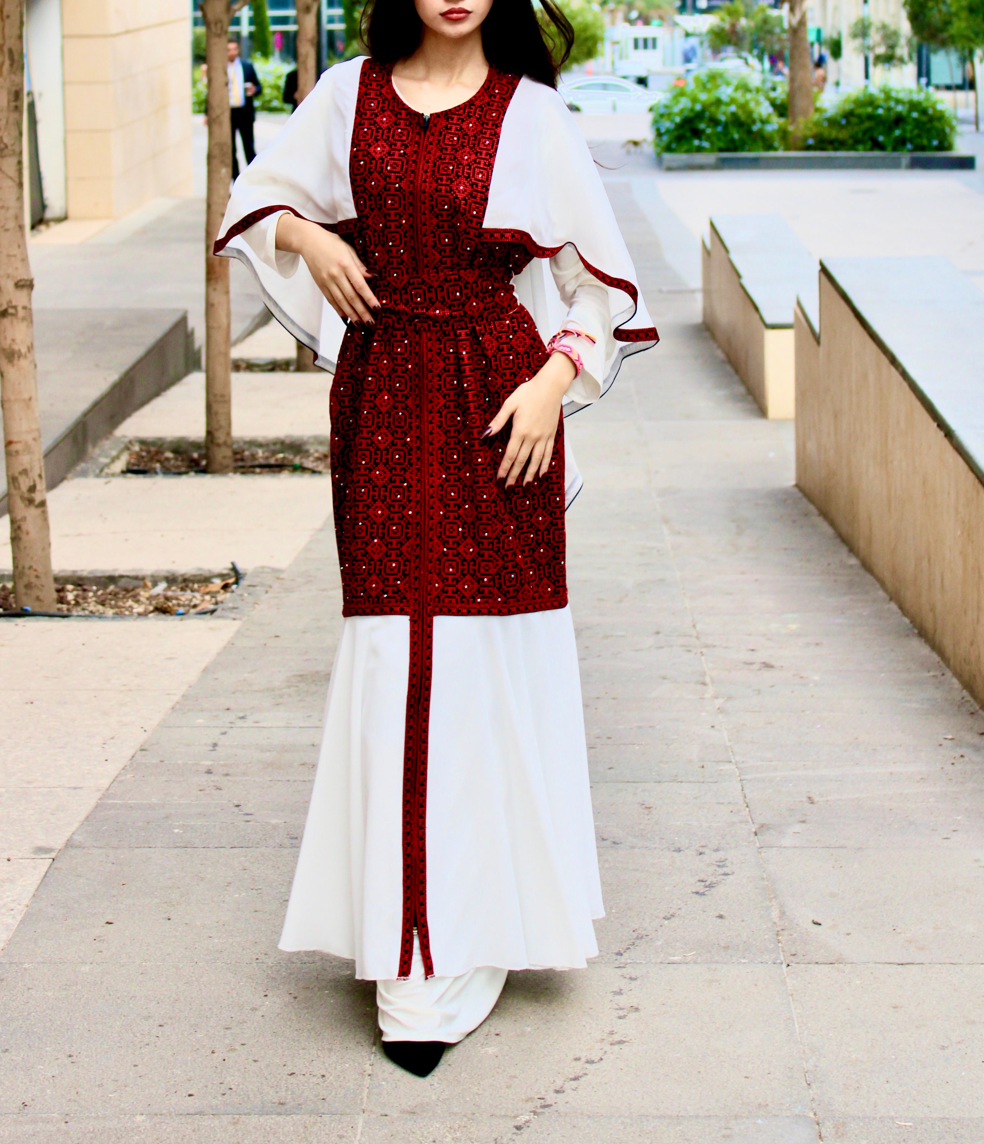 Embroidery Dress - Distinctive butterfly dress whites