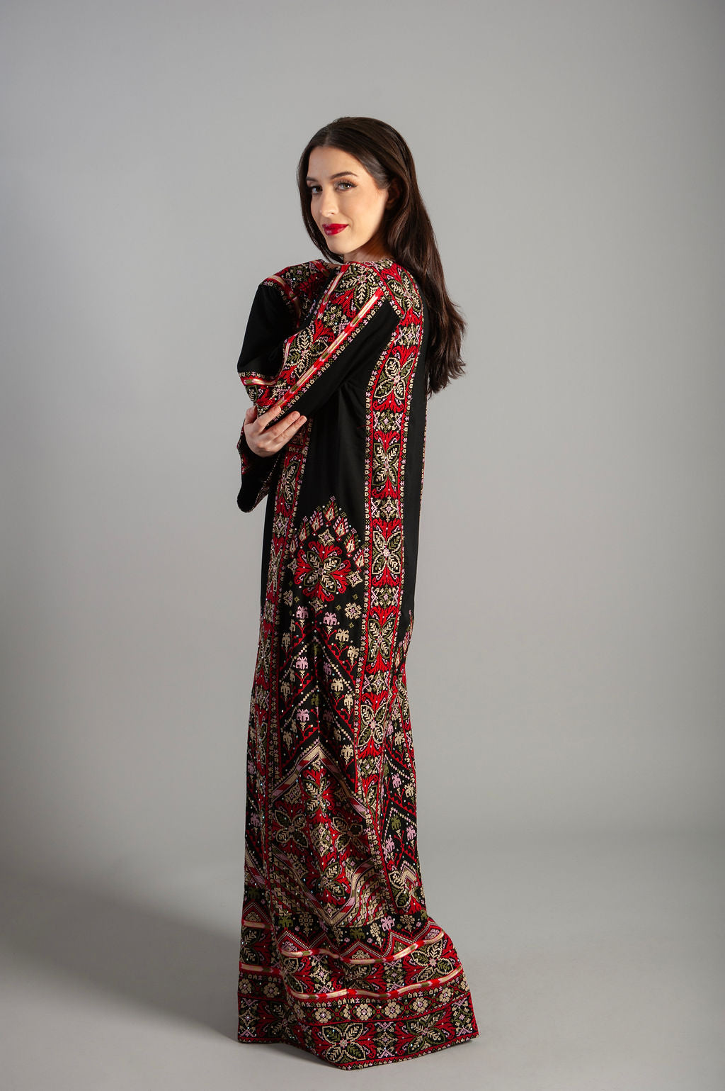 Embroidered Thobe - Eastern Elegance Legacy- Heritage For All Occasions Holidays And Celebrations