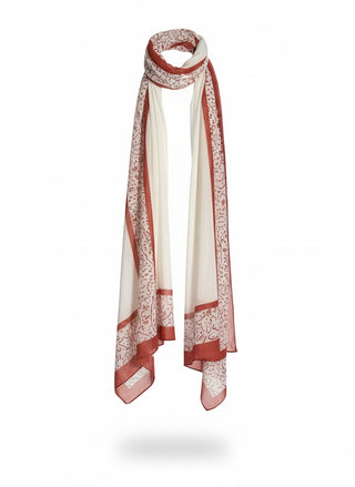 Heritage Plaid Hijab-Classic Warmth