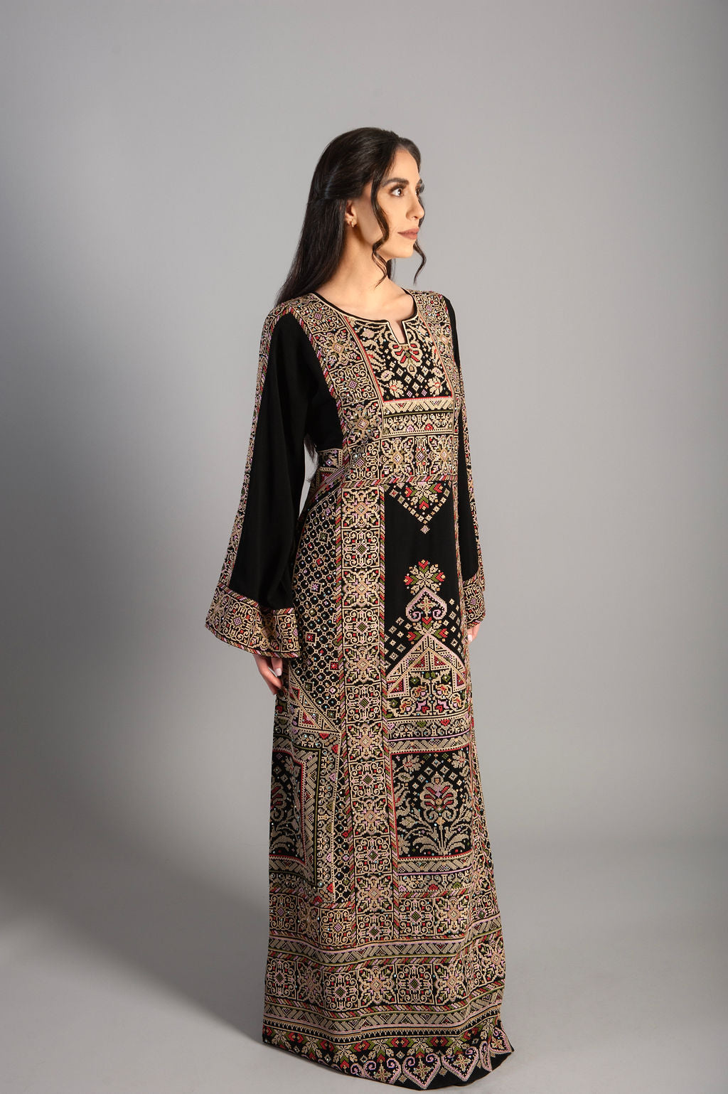 Thobe - Embroidered Dress - Celebrate Culture with Elegance