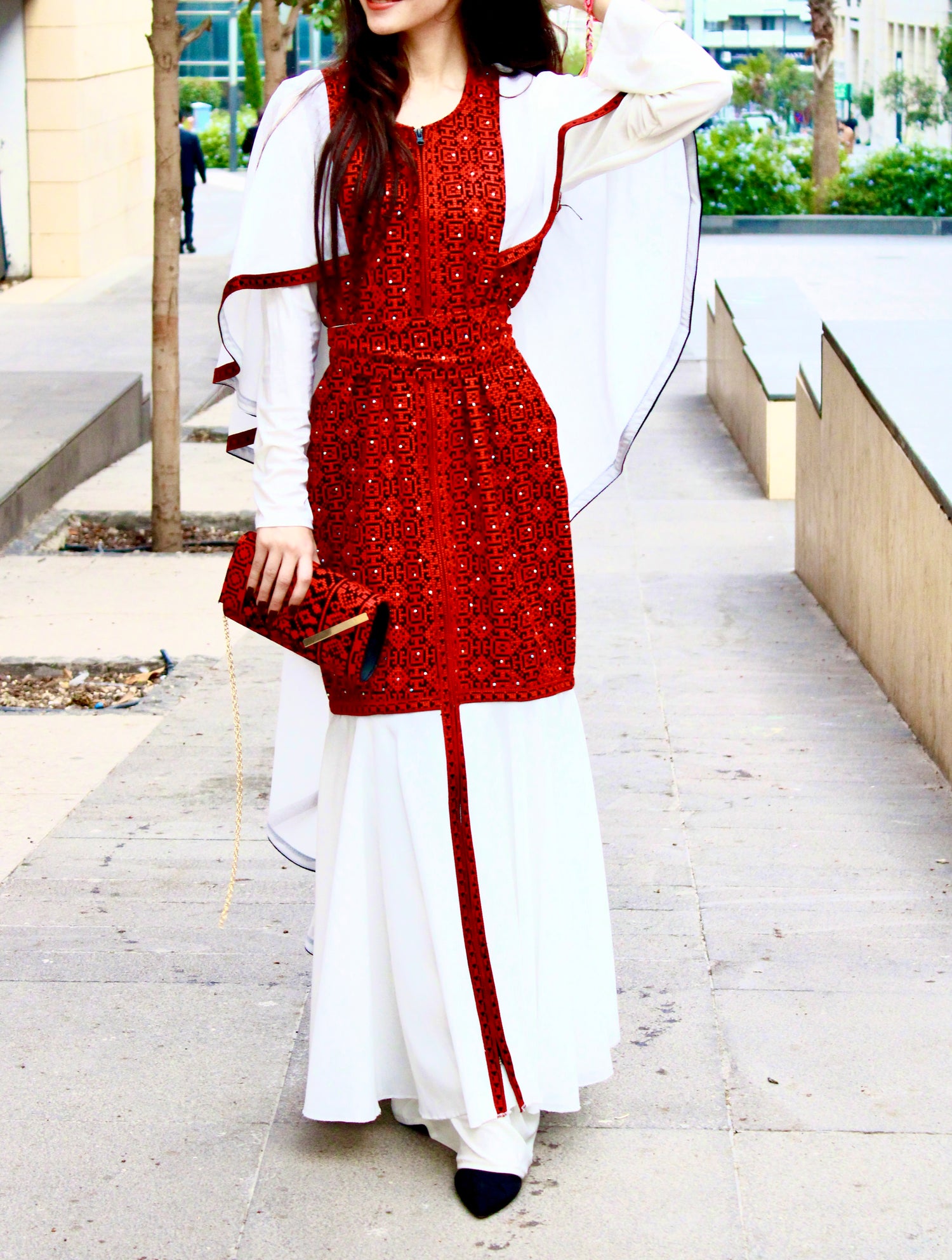 Embroidery Dress - Distinctive butterfly dress whites