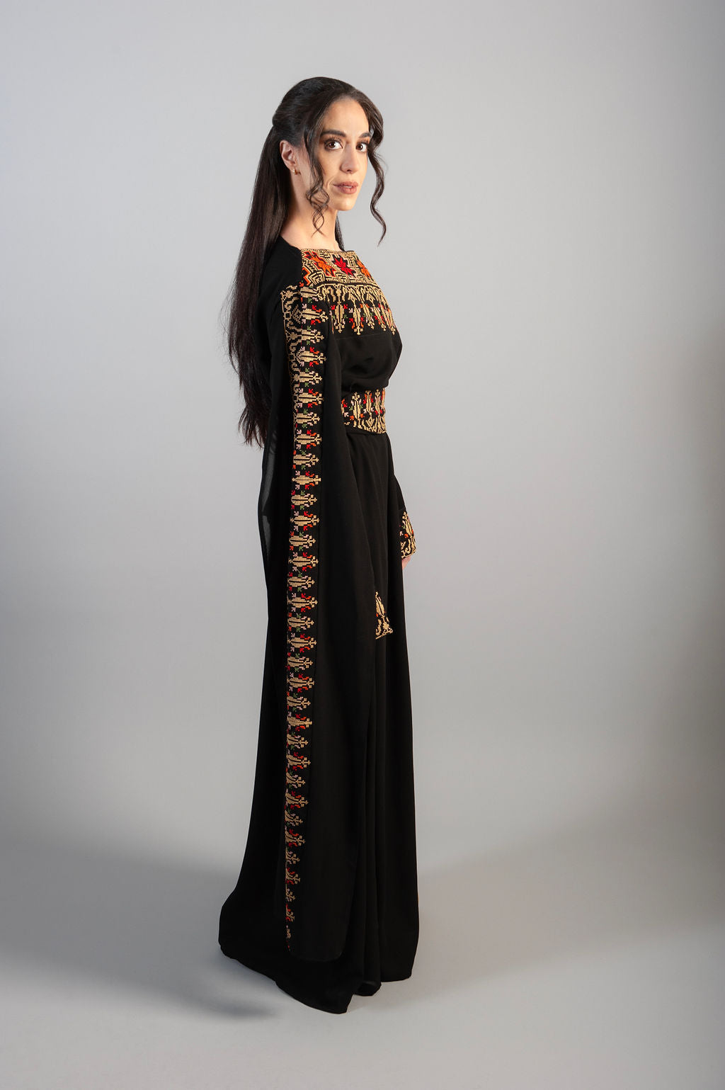 Dress - Gold embroidered - Flowers &amp; elegance