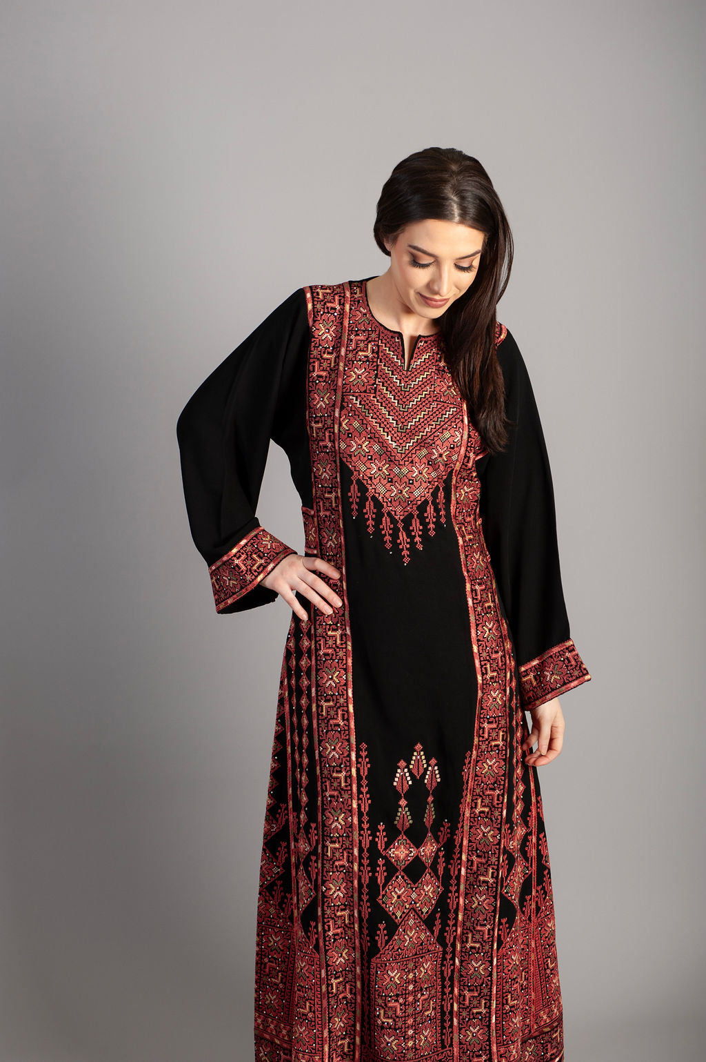 Thobe Embroidered Thobe for All Occasions Holidays and Celebrations