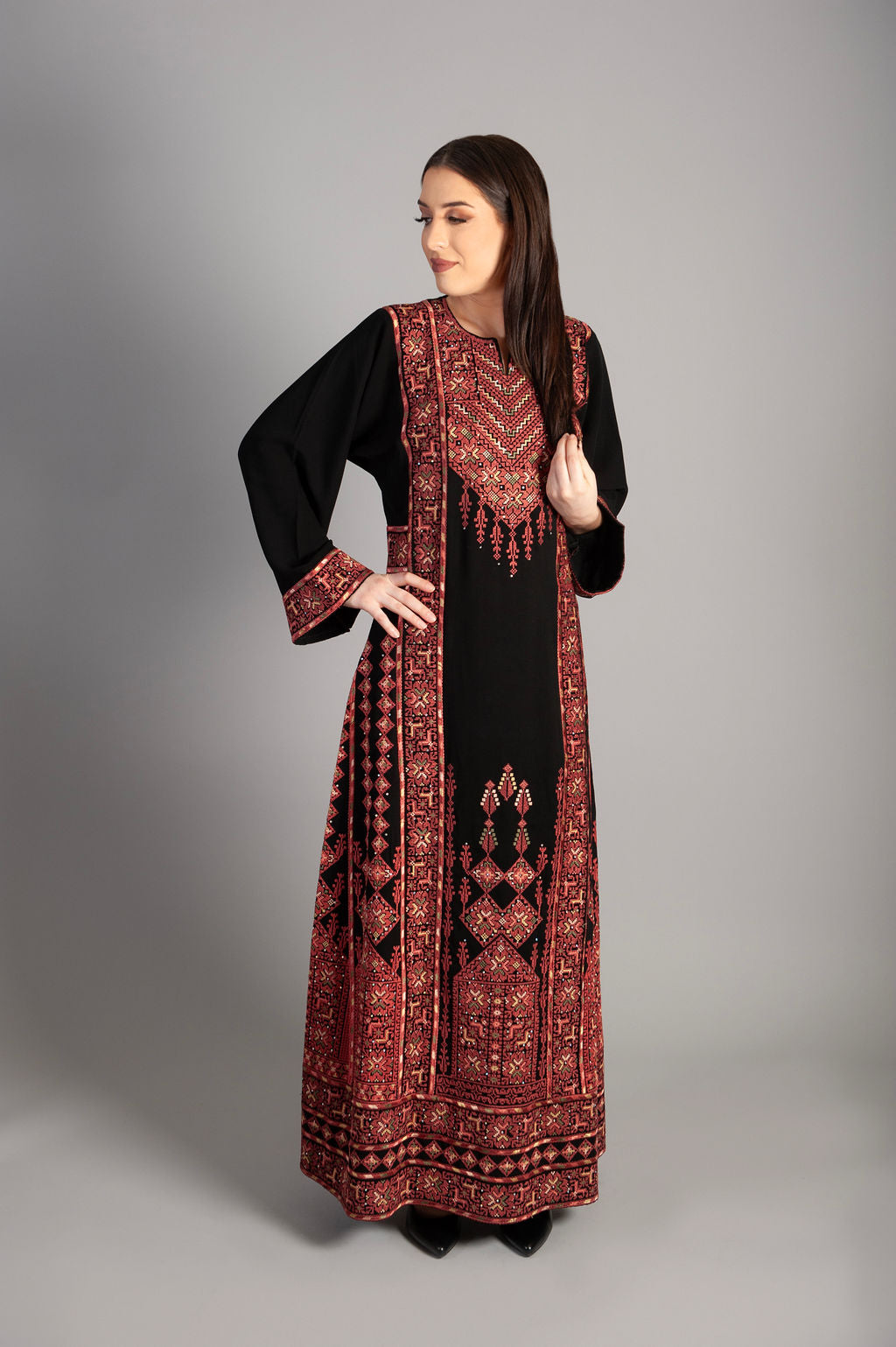 Thobe Embroidered Thobe for All Occasions Holidays and Celebrations