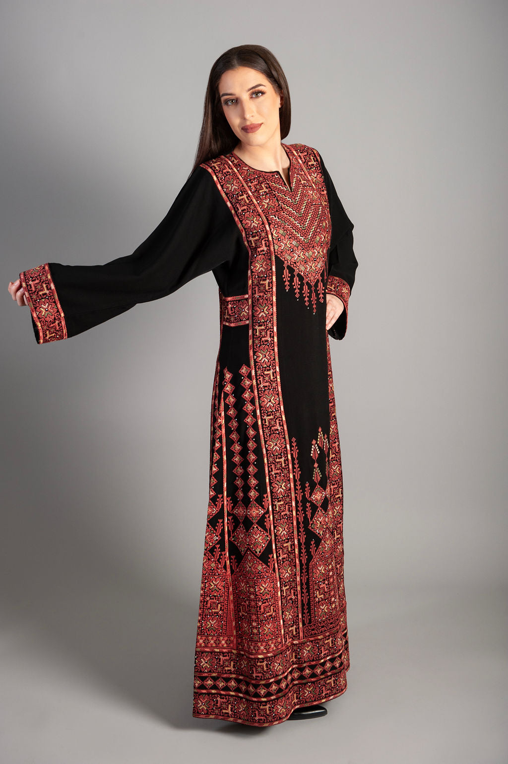 Thobe Embroidered Thobe for All Occasions Holidays and Celebrations