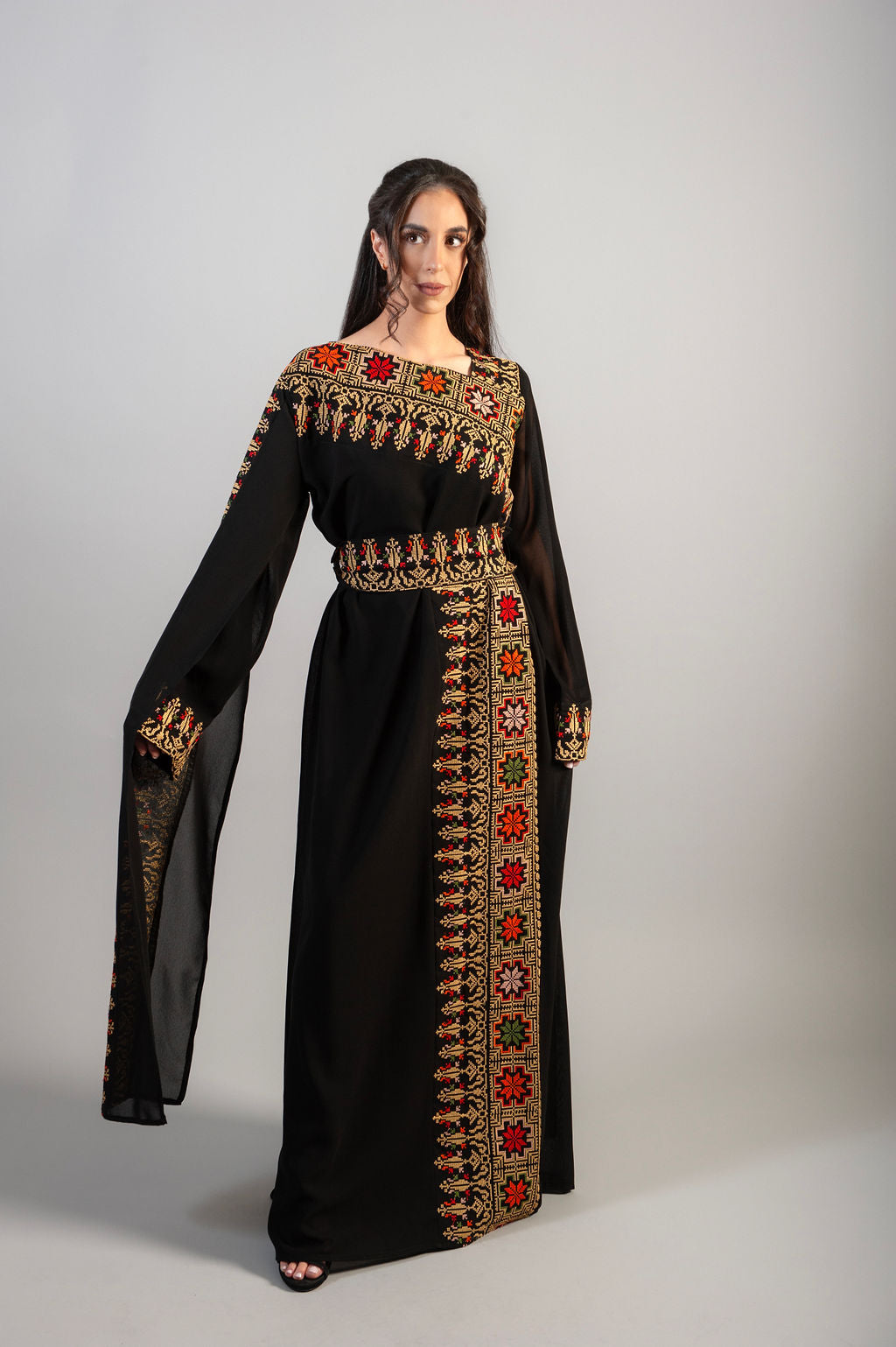 Dress - Gold embroidered - Flowers &amp; elegance
