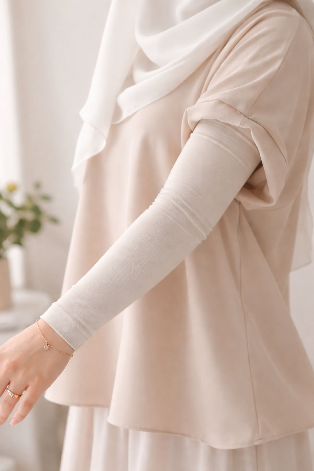 Women’s 2-Piece Modesty Arm Sleeves Set (Wrist-to-Elbow) – Beige/Nude Lightweight Stretch Arm Covers