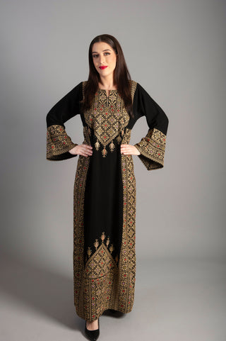 Thobe embroidered Arabic dress - for all occasions, holidays and celebrations